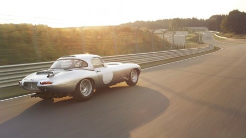 Zes stuks Jaguar Lightweight E-Type gepresenteerd.