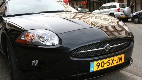 Op deze zonnige vrijdagmiddag heb ik mijn camera ter hand genomen om te kijken wat er zoal in het pittoreske Rotterdam te vinden is op straat. In het uur dat ik door de straten heen wandelde kwam ik o