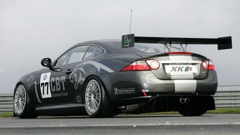 Een tijdje geleden hadden we al digitale schetsen van de XKR in racetrim, nu hebben we dan de officiele foto's.