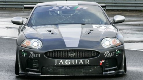 Een tijdje geleden hadden we al digitale schetsen van de XKR in racetrim, nu hebben we dan de officiele foto's.