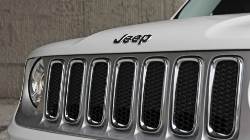 Autotest Jeep Renegade. Gereden met de Jeep Renegade 2.0 Multijet AWD, de kleine maar stoere alleskunner van Jeep.