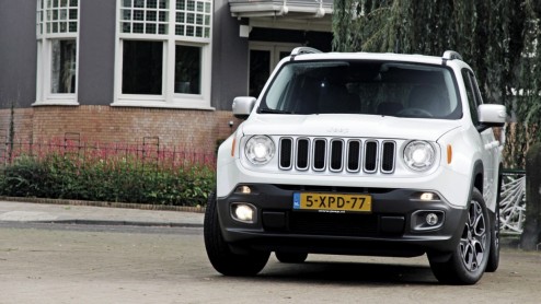 Autotest Jeep Renegade. Gereden met de Jeep Renegade 2.0 Multijet AWD, de kleine maar stoere alleskunner van Jeep.