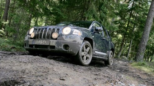 De eerste compacte jeep van Jeep komt op de markt. Met deze 4x4 betreedt Jeep een voor het merk geheel nieuw segment.