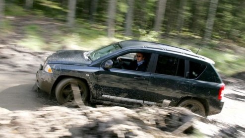 De eerste compacte jeep van Jeep komt op de markt. Met deze 4x4 betreedt Jeep een voor het merk geheel nieuw segment.