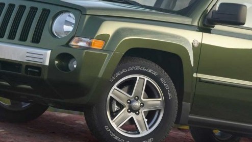 Wederom wordt er een nieuwe, grote SUV gepresenteerd op de autoshow van New York. Deze keer is het Jeep die met een grote benzine verbruikende SUV komt.