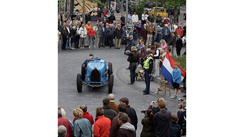 Dit weekend werd het 60-jarig bestaan van het circuit van Zandvoort gevierd. Tijdens de Jubileumraces werden twee dagen lang 7000 bezoekers getrakteerd op een bijzonder fraai programma waarbij de Dutc