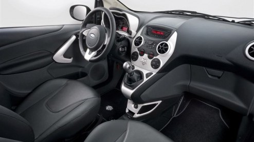 Na de introductie van de nieuwe en langverwachte Ford Ka is het nu tijd voor de prijzen. De prijslijst is vrij eenvoudig. Vanaf precies 10.000 euro staat de Ford Ka 1.2 Trend voor de deur, de 1.3 TDCi