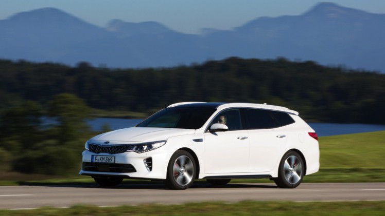 Autotest Kia Optima Sportswagon 1.7 CRDi en Kia Optima GT 2.0 T-GDI. Het is het nieuwe aanbod van Kia om door te breken in het zakelijke segment.