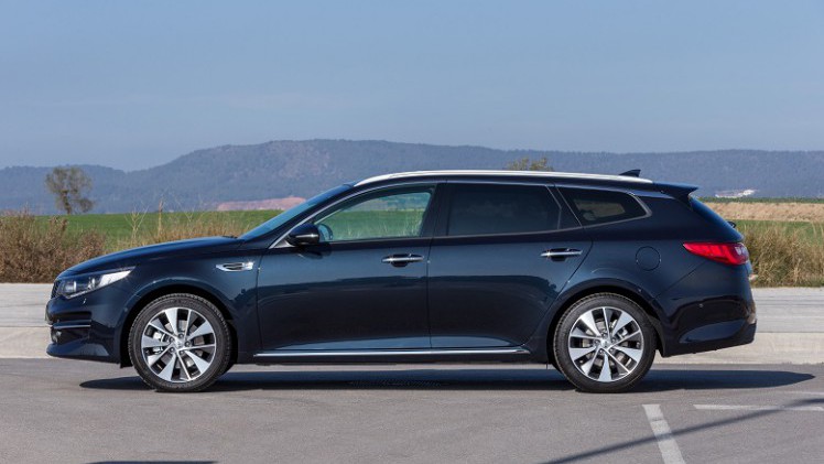 Autotest Kia Optima Sportswagon 1.7 CRDi en Kia Optima GT 2.0 T-GDI. Het is het nieuwe aanbod van Kia om door te breken in het zakelijke segment.