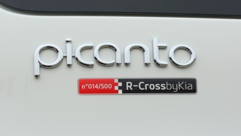 Kia Picanto tijdelijk als R-Cross uitvoering met sportieve details. Verkrijgbaar in gelimiteerde oplage