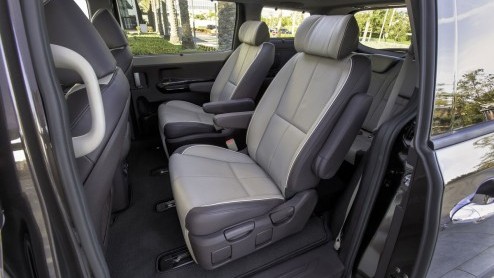 Op de New York Auto Show onthult Kia de Sedona. De opvolger van de Carnival is een heuse fullsize MPV en weer iets groter dan zijn voorganger.