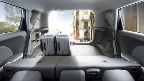 Kia levert de Soul EV met elektrische aandrijving vanaf september bij een geselecteerd aantal dealers in Nederland vanaf 32.995 euro.