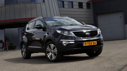 Vier jaar na zijn introductie heeft Kia de Sportage een facelift gegeven.