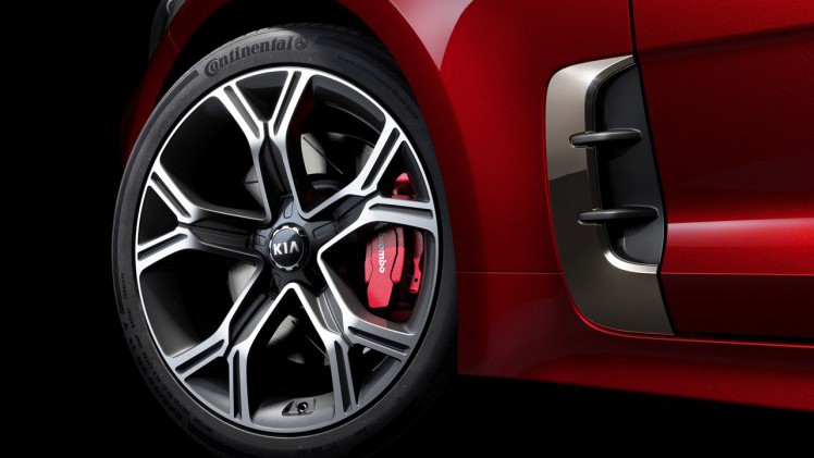 De Kia Stinger komt eind dit jaar Nederland met nog nader te bepalen motoren.