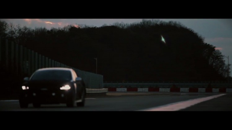 Kia presenteert volgende maand haar snelst accelererende model ooit. Voor nu eerst een teasercampagne. Zien we daar nou de GT?