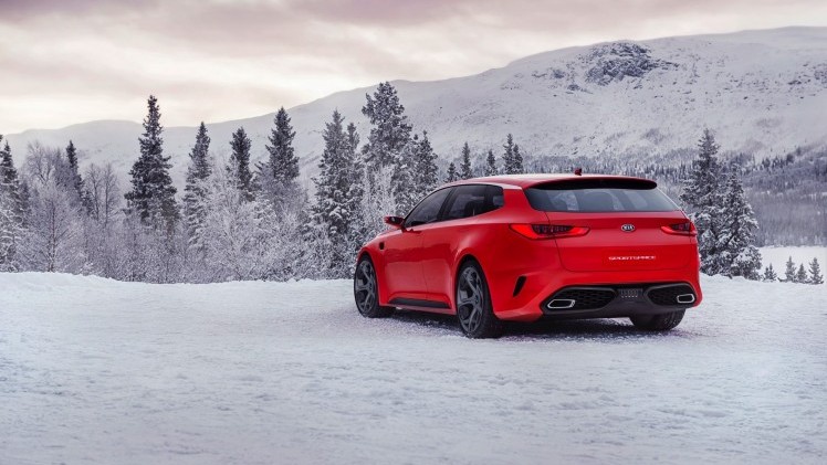 Grote wielen, uitgeklopte wielkasten, knalrood en met flinke uitlaten. We hebben het hier over Kias nieuwste conceptcar, de Sportspace, binnenkort te zien in Genve.