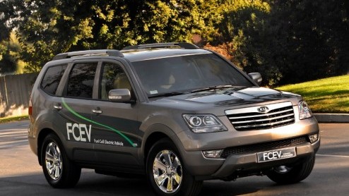 Kia heeft hun grootste SUV Borrego uitgerust met vernieuwde brandstofceltechniek. Deze forse Koreaan wordt gepresenteerd op de Autoshow van Los Angeles.