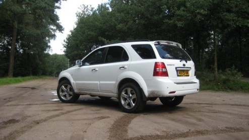 Kia was er al snel bij om de SUV-markt te betreden. De Sorento en later de Sportage zetten het merk flink op de kaart. Ondertussen zit de concurrentie niet stil en is de keuze in de markt reuze. Dat e