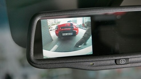 Hij is hip, ziet er stoer uit maar is ook gewoon ruim en praktisch. We hebben het dan over de Kia Soul, die volgende maand bij de dealers staat. Vanuit een passende omgeving in Amsterdam maakten we