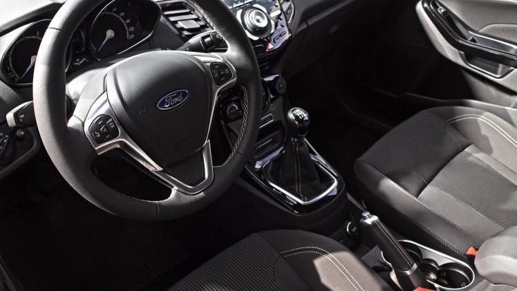 Vergelijking Ford Fiesta en Renault Clio met 14% bijtelling in de lease. Welke moet je hebben als zakelijk rijder?