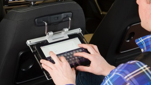 Volkswagen komt met veel nieuwe technieken op het gebied van infotainment. In Ehra-Lessien, waar het testcentrum van Volkswagen zit, mochten we alvast gaan spelen met een paar van de nieuwe systemen.