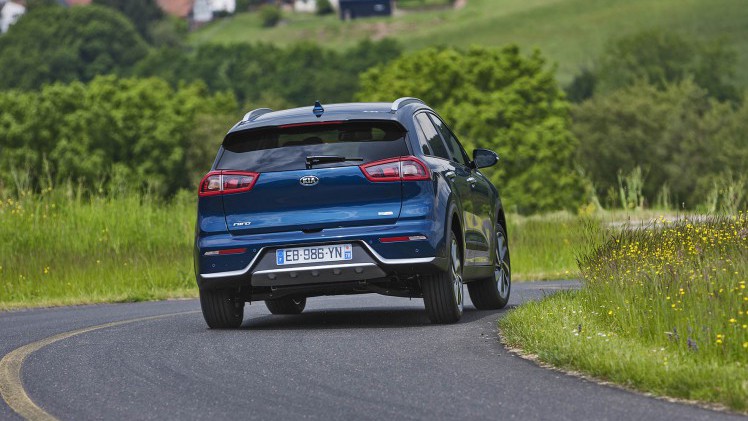 Prijzen en uitvoeringen Kia Niro bekend gemaakt. De Niro Hybride is er vanaf 25.995 euro en komt er in vijf uitvoeringen.