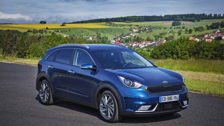 Prijzen en uitvoeringen Kia Niro bekend gemaakt. De Niro Hybride is er vanaf 25.995 euro en komt er in vijf uitvoeringen.