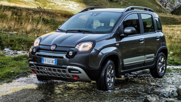 Fiat komt met een update voor de Fiat Panda. Dat geldt ook voor de Panda 4x4 en Panda Cross.