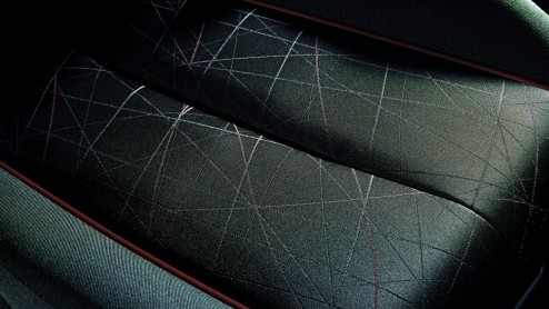 Mazda introduceert Mazda2 Color Edtion met kleurrijke details en 1.3 liter benzinemotor.