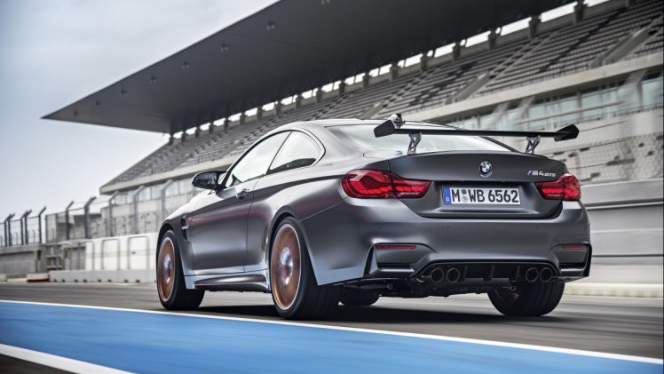 BMW introduceert de M4 GTS als supersportieve versie van de M4 Coupe, maar dan uitgerust met waterinjectie en lichtgewicht uitrusting.