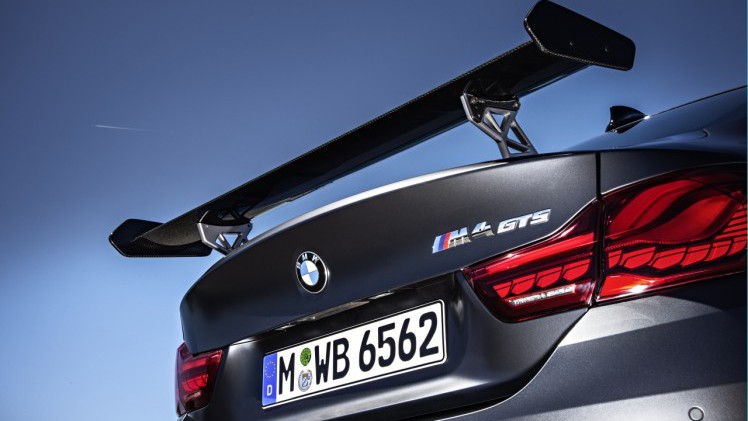BMW introduceert de M4 GTS als supersportieve versie van de M4 Coupe, maar dan uitgerust met waterinjectie en lichtgewicht uitrusting.