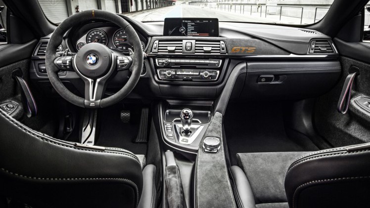 BMW introduceert de M4 GTS als supersportieve versie van de M4 Coupe, maar dan uitgerust met waterinjectie en lichtgewicht uitrusting.