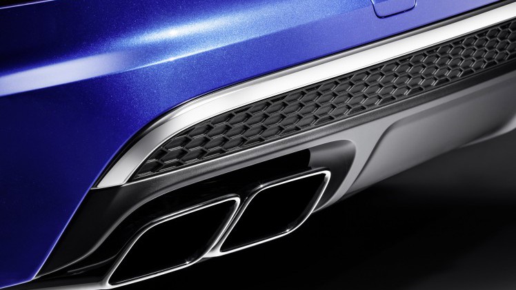 Audi introduceert de topversie van de Q7 met de van 4.0 TDI V8 voorziene SQ7. De sportieve SUV maakt gebruik van twee turbo's en een elektrisch aangedreven compressor.