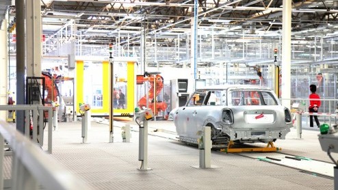Productiestart MINI bij VDL NedCar in Born. Opening officieel uitgevoerd door Koning Willem-Alexander.