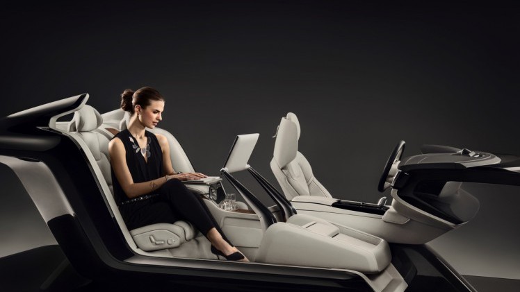 Volvo toont het S90 Excellence interieur met alle luxe en weelde die je kunt bedenken. Krijgen de Zweden daarmee onze Koning uit zijn verlengde Audi A8?