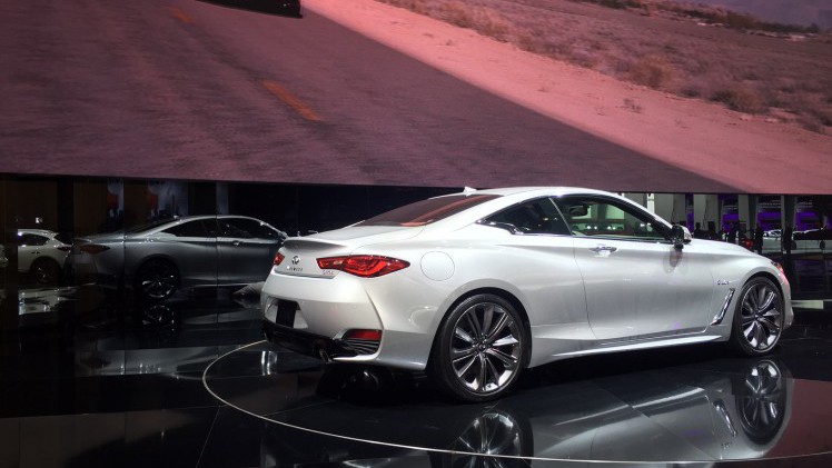 Infiniti onthult Q60 sportcoup op de NAIAS Detroit Auto Show. Het is de sportieve opvolger van de G35 en G37 en komt na de zomer in 2016 op de markt.