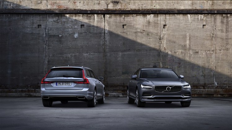 Volvo introduceert Polestar chiptuning voor de Volvo S90 D5 en V90 D5 PowerPulse, waarbij de dieselmotor 240 pk en 500 Nm krijgt. In oktober volgt Polestar software voor de T6 motor.
