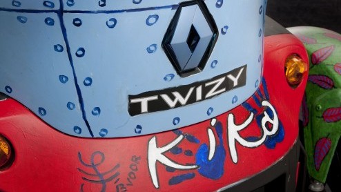Kunstzinnige Renault Twizy wordt geveild voor KiKa en staat alvast op Masters of LXRY.