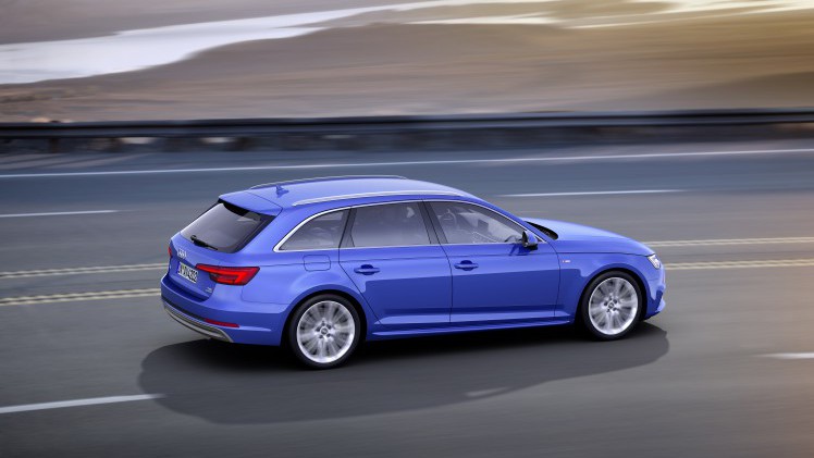 Audi A4 Spring Advantage in het licht gezet met LED-verlichting en een alarm als aanvulling op de uitrusting van de Pro Line modellen.