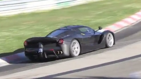 Ferrari ontwikkelt een LaFerrari XX als zeer gelimiteerde circuitracer, speciaal voor de happy few Ferrari-klanten die een hypercar voor op het snelle asfalt zoeken.