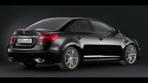 Suzuki Kizashi prijzen flink aangescherpt. De importeur verkoopt de laatste exemplaren tegen scherpe prijzen.