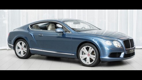 Pre-Owned Days van Pon Luxury Cars met Lamborghini, Bugatti en Bentley in Koopmanshuis Leusden op 19 en 21 apri.