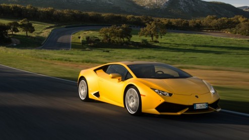 Toevallig in het bezit van een Lamborghini? Niet? Dan skip dit bericht maar. De Italiaanse fabrikant organiseert namelijk exclusief voor Lamborghini-rijders de Toscana Tour @ 8.250 rpm