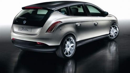 Lang verwacht, terug van weg geweest. Hierbij de Lancia Delta in officieel beeld. Deze stijlvolle Italiaan keert terug tijdens Autosalon in Genve . Hij is gebaseerd op de Delta HPE Concept die in 200