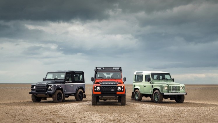 Land Rover Defender Limited Editions komen dit jaar op de markt als eerbetoon aan de iconische terreinauto. De Defender is er als Autobiography, Heritage en Adventure Edition.