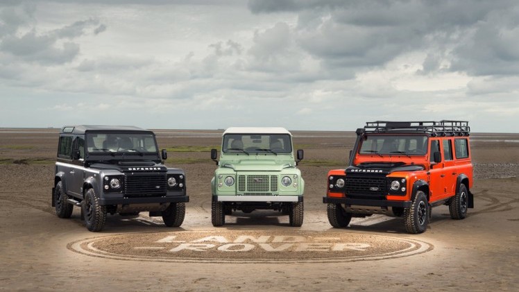 Land Rover Defender Limited Editions komen dit jaar op de markt als eerbetoon aan de iconische terreinauto. De Defender is er als Autobiography, Heritage en Adventure Edition.