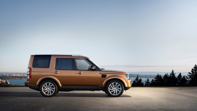 De nieuwe Land Rover Discovery Landmark Special Edition is extra luxe en rijk uitgerust, met lederen bekleding en de SDV6 dieselmotor.