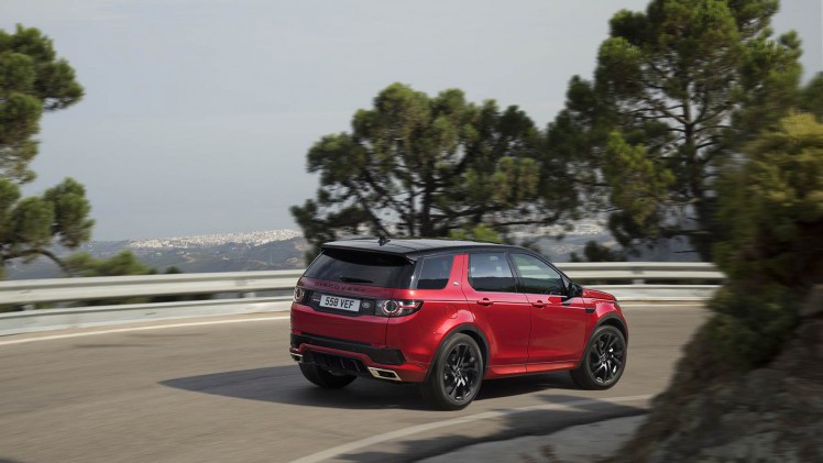 Voor modeljaar 2016 introduceert Land Rover de Discovery Sport Dynamic, evenals de nieuwe eD4 dieselmotor en ATPC.