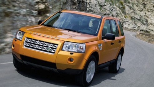 Van de week waren er al uitgelekte fotos te zien van de nieuwe Land Rover hier op Autovandaag, nu presenteren wij de officile plaatjes.