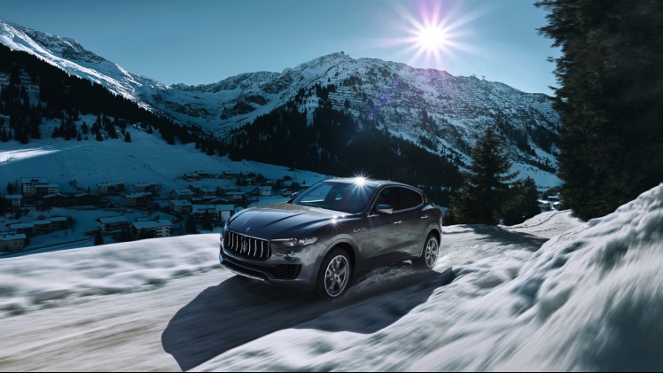 De nieuwe Maserati Levante nader bekeken, live op de Autosalon van Geneve 2016.
